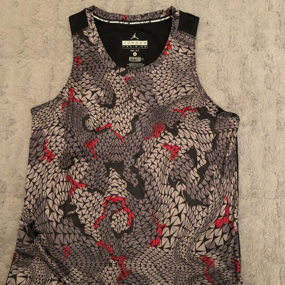 Jordan training Girls tank size M